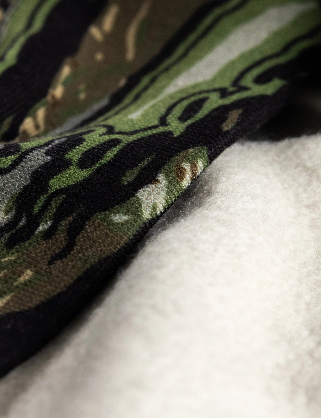 RAPTOR 100 KILO FLEECE HOODIE