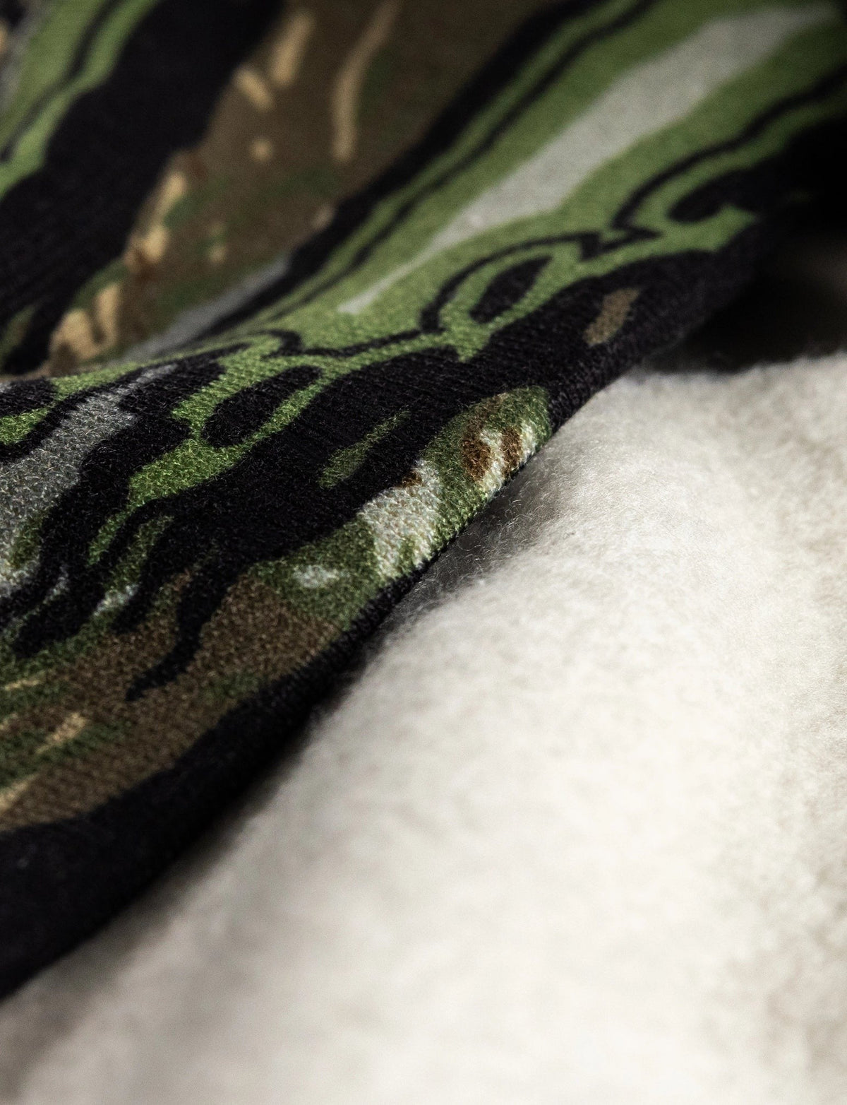 RAPTOR 100 KILO FLEECE HOODIE
