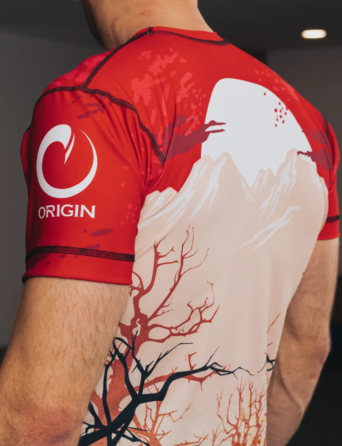 ROOTS SAMURAI SS COMFORT FIT RASHGUARD